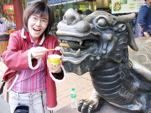 Even dragons like ice cream (courtesy _gem_ at flickr's Creative Commons)