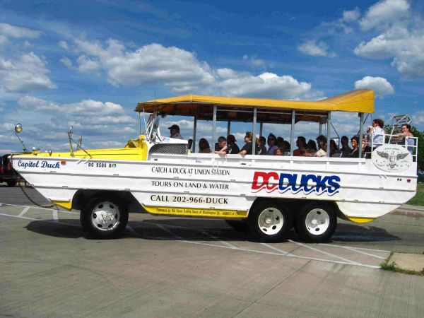 Honk for the DC Duck (courtesy Jon Rochetti, The DC Traveler)
