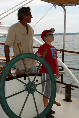 Sailing the schooner Alliance in the York River, Virginia (Scarborough photo)