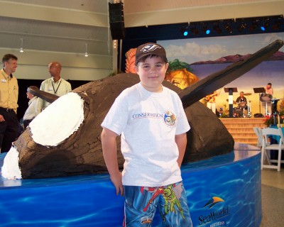 A 4,000 pound custom Shamu cake for SeaWorld San Antonio’s 20th anniversary (Scarborough photo)