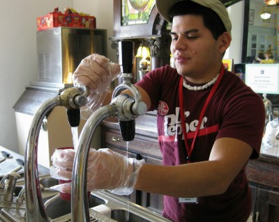  Fashioned Soda Fountain on Old Fashioned Bottling Equipment  Original Bottles And Containers And