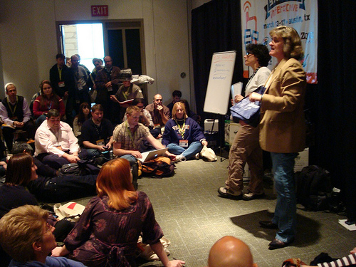 sxswi-travel-blogging-panel-courtesy-bj-mccray