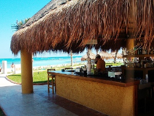 cancun-bar