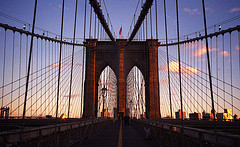 brooklyn-bridge-close